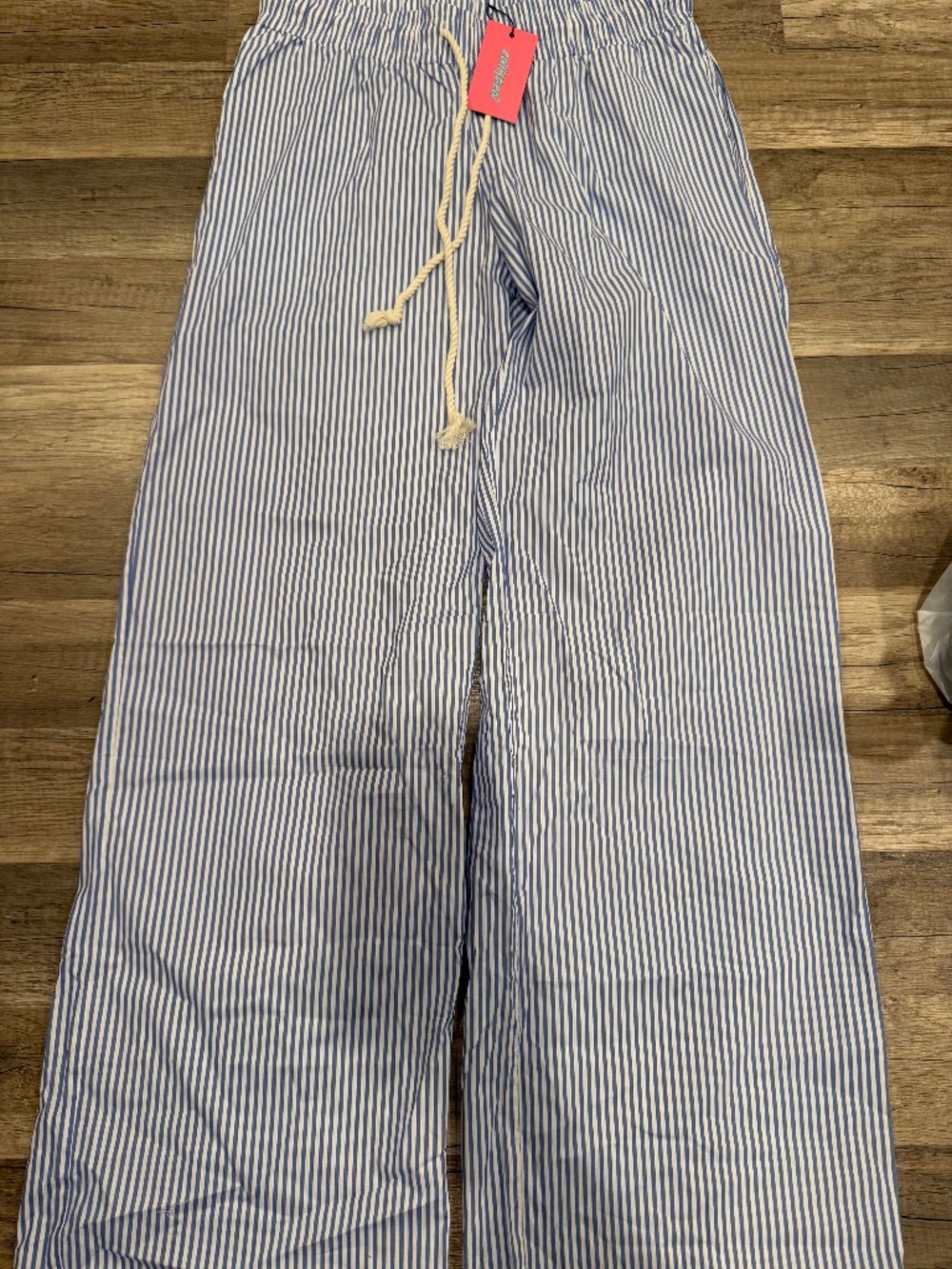 Size medium women’s Edikted striped pants